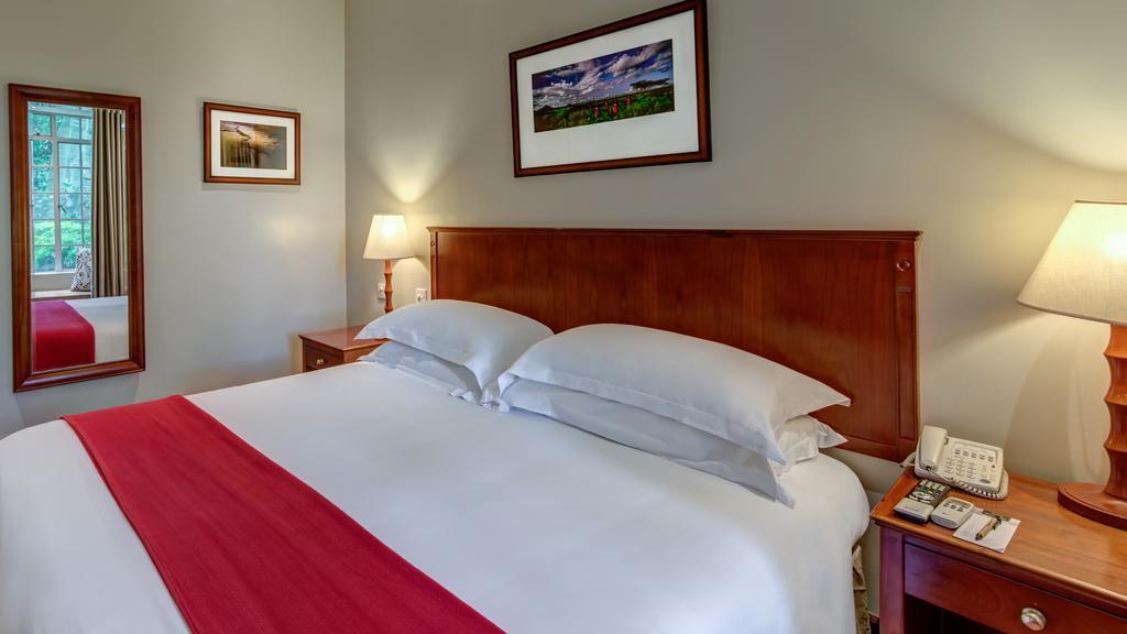 Southern Sun Mayfair Nairobi Bagian luar foto