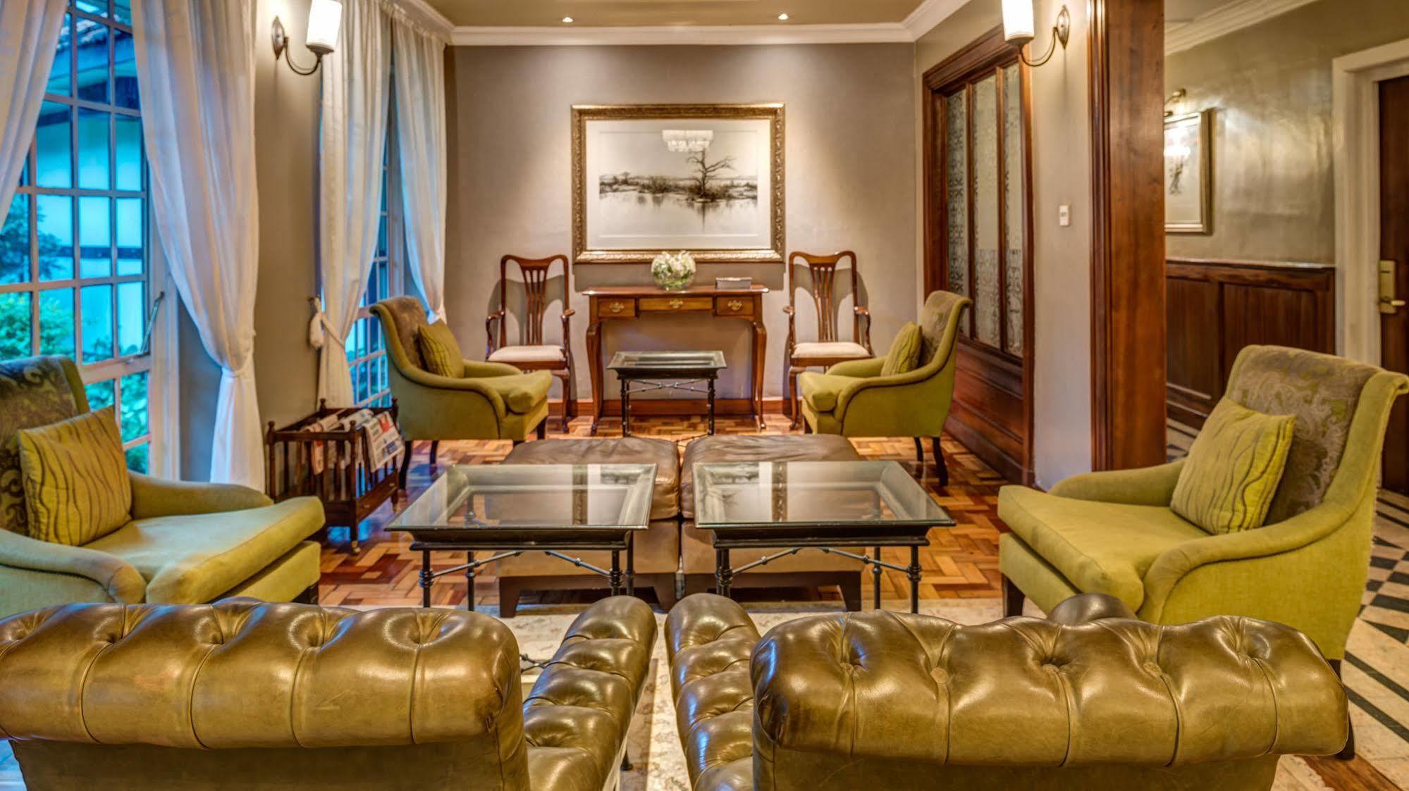 Southern Sun Mayfair Nairobi Bagian luar foto