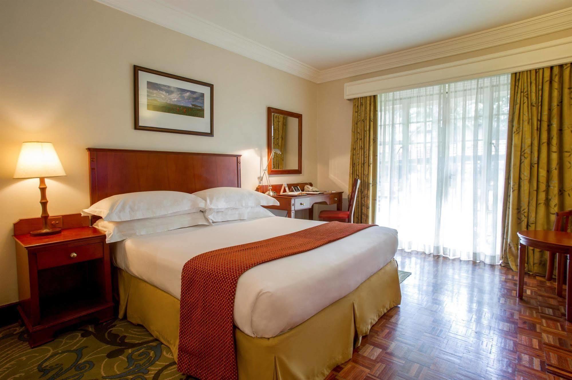 Southern Sun Mayfair Nairobi Bagian luar foto