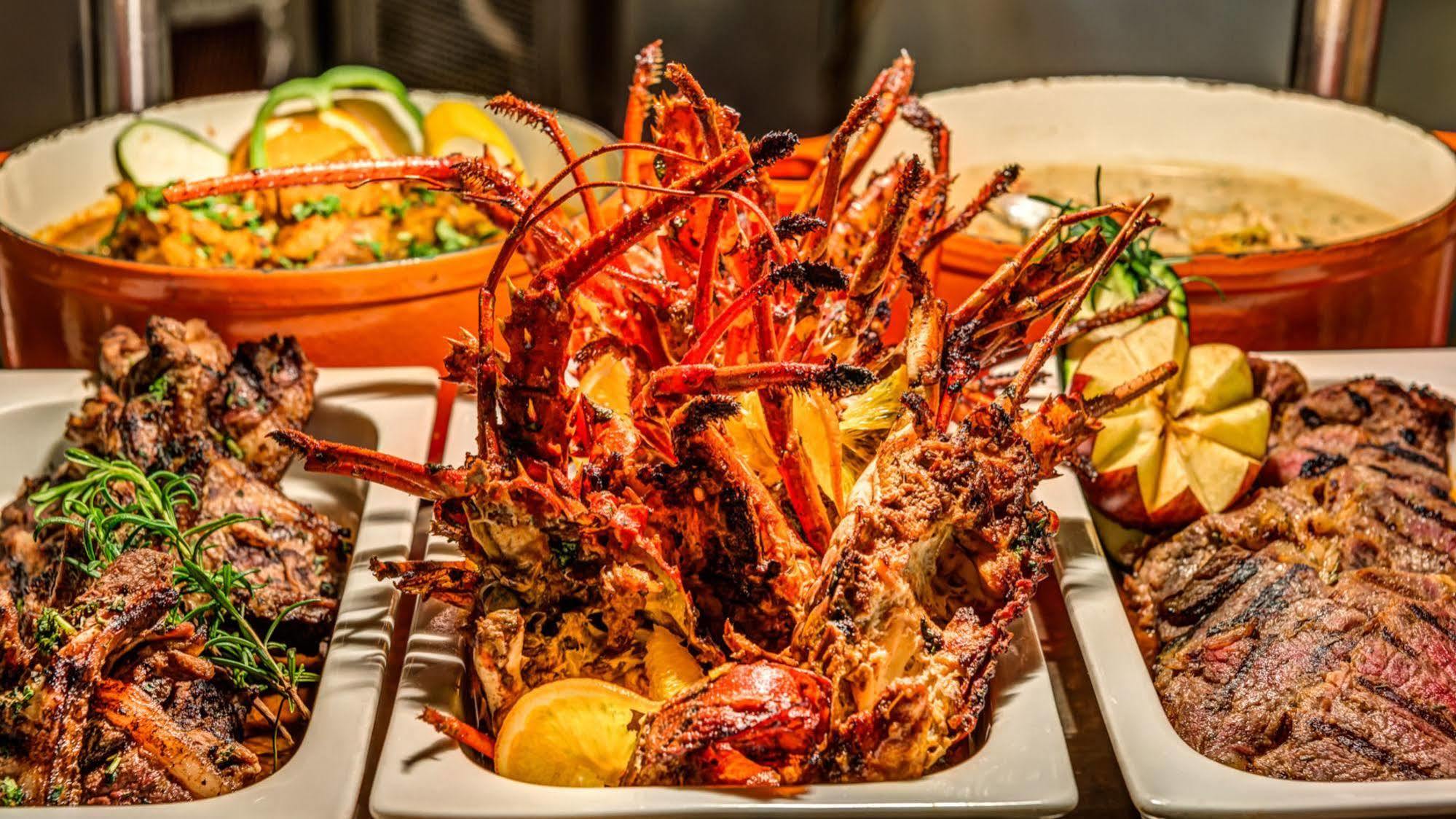 Southern Sun Mayfair Nairobi Bagian luar foto